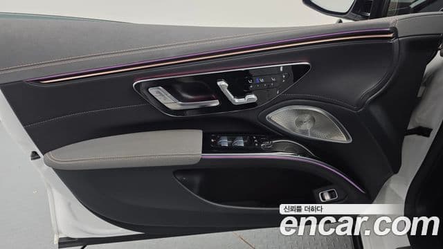 Mercedes-Benz EQS 2022 — ფოტო 31/32