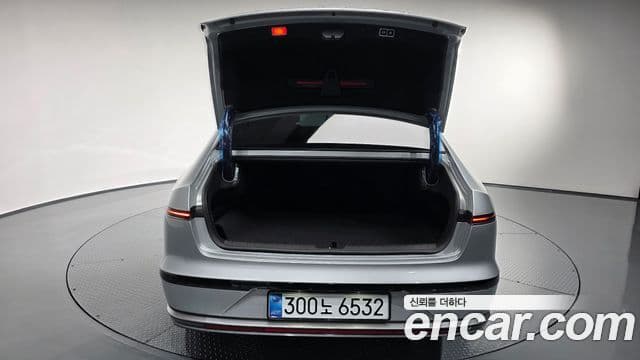 Hyundai Grandeur Hybrid 2026 — Şəkil 12/35