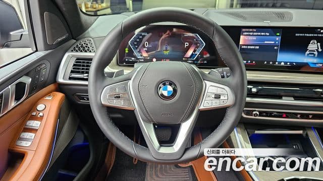 BMW X7 2024 — Фото 13/20