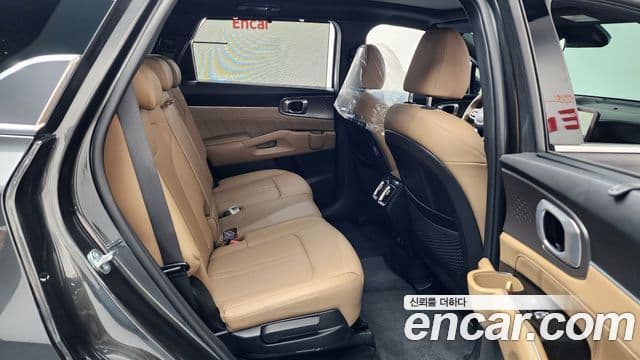Kia Sorento 2024 — Фото 11/20