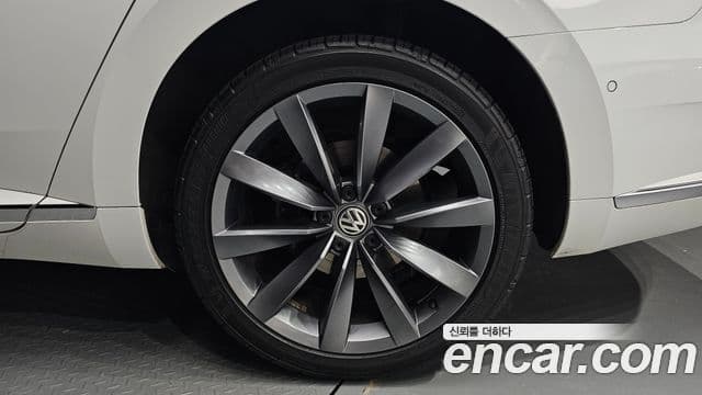 Volkswagen Arteon 2020 — Photo 31/37