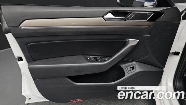 Volkswagen Arteon 2020 — Photo 29/37