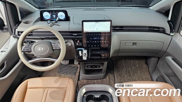 Hyundai Staria 2025 — Фото 7/20
