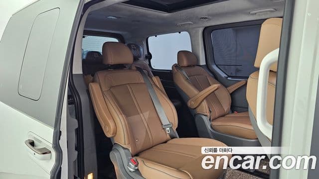 Hyundai Staria 2025 — Фото 11/20