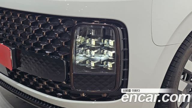 Hyundai Staria 2025 — ფოტო 20/35
