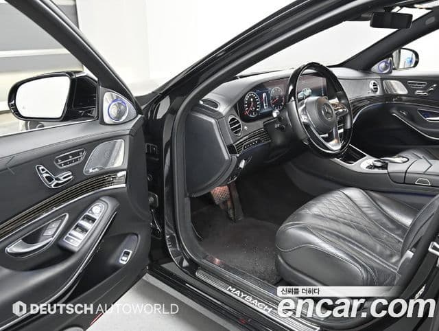 Mercedes-Benz S-Class 2018 — Photo 12/20