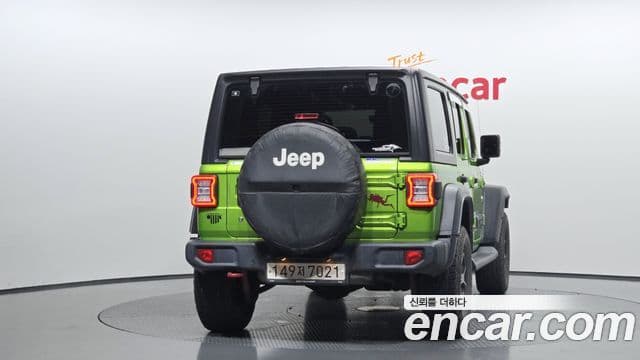 Jeep Wrangler 2018 — Şəkil 3/20