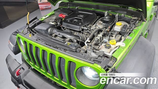 Jeep Wrangler 2018 — Şəkil 13/20