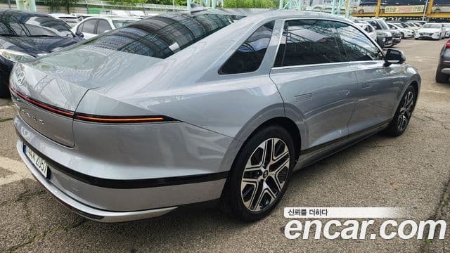 Hyundai Grandeur 2023 — Фото 4/14