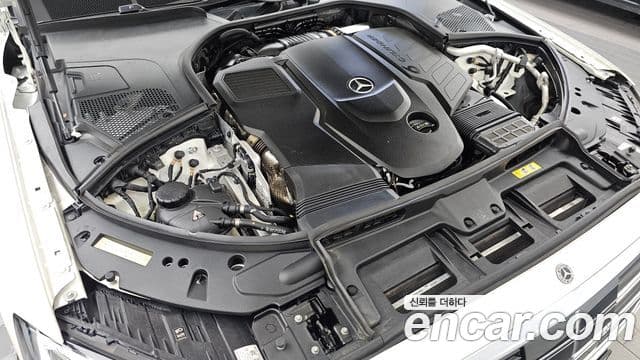 Mercedes-Benz S-Class 2022 — Фото 6/20
