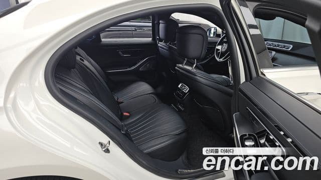 Mercedes-Benz S-Class 2022 — Фото 12/20
