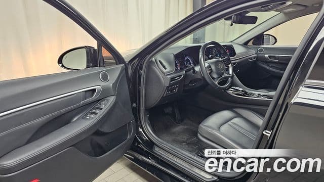 Hyundai Sonata 2021 — Фото 10/20