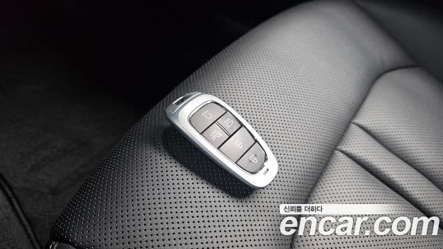 Hyundai Sonata 2021 — Фото 15/20