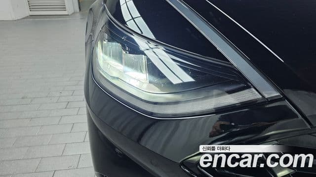 Hyundai Sonata Hybrid 2021 — Şəkil 18/31