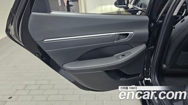 Hyundai Sonata Hybrid 2021 — Şəkil 10/31