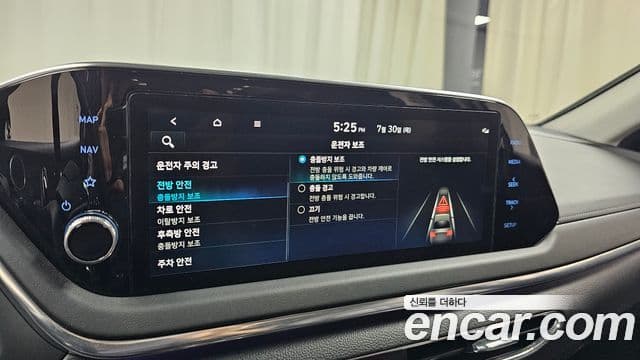 Hyundai Sonata Hybrid 2021 — Şəkil 11/31