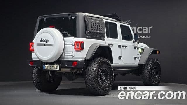 Jeep Wrangler 2021 — Фото 1/20