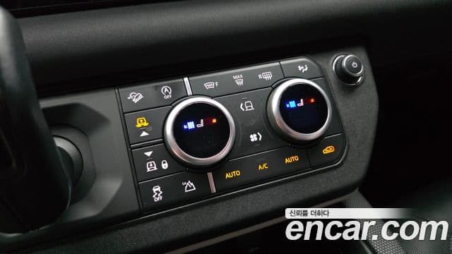 Land Rover Defender 2021 — Фото 19/20