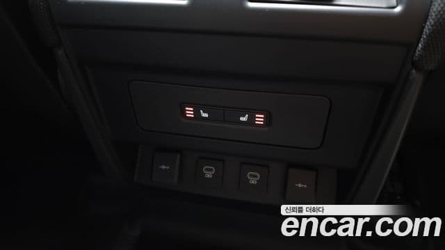 Land Rover Defender 2021 — Şəkil 26/32