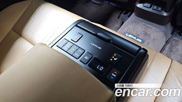 Lexus ES300h 2018 — Photo 12/20
