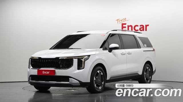 Kia Carnival 2024 — Фото 1/20
