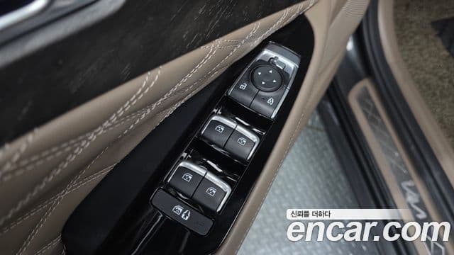 Kia K8 2021 — Şəkil 27/30