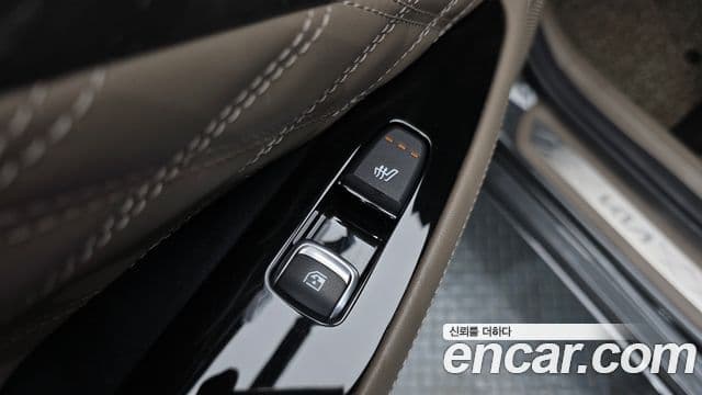 Kia K8 2021 — Şəkil 16/30