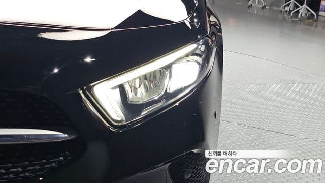 Mercedes-Benz A-Class 2019 — Şəkil 8/30