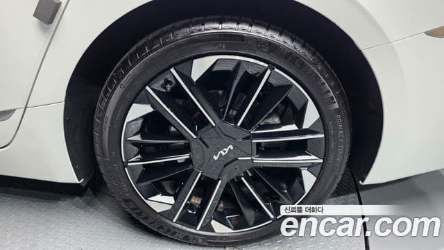 Kia K8 2025 — Şəkil 37/40