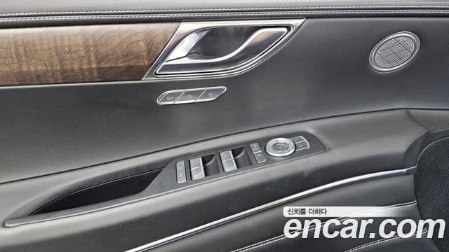 Genesis GV80 2024 — ფოტო 30/36