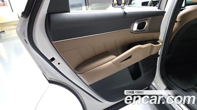 Kia Sorento 2023 — Şəkil 31/34