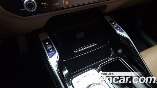 Kia Sorento 2023 — Şəkil 26/34