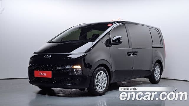 Hyundai Staria 2022 — Фото 1/20