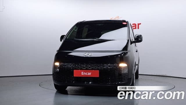 Hyundai Staria 2022 — Фото 3/20