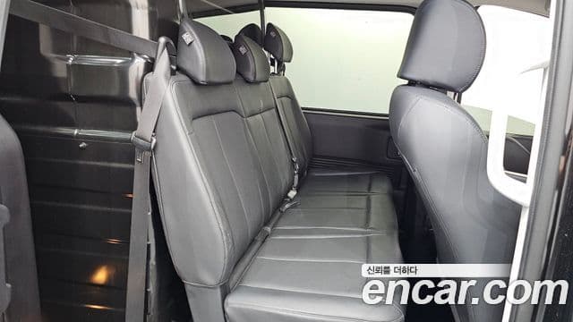 Hyundai Staria 2022 — Фото 11/20