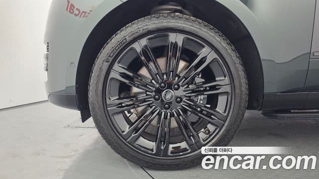 Land Rover Range Rover 2025 — Photo 20/20