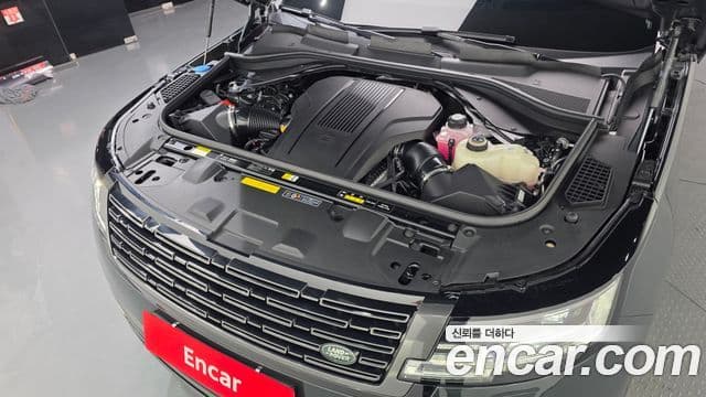 Land Rover Range Rover 2025 — Photo 16/20