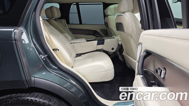 Land Rover Range Rover 2025 — Photo 10/20
