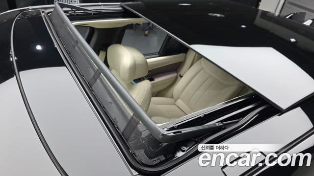 Land Rover Range Rover 2025 — Photo 6/20