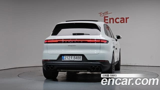Porsche Cayenne 2025 — Şəkil 16/42