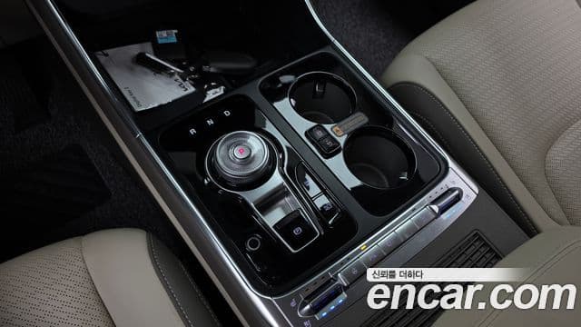 Kia Carnival 2024 — Photo 16/38