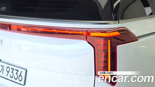 Kia Carnival 2024 — Photo 13/38