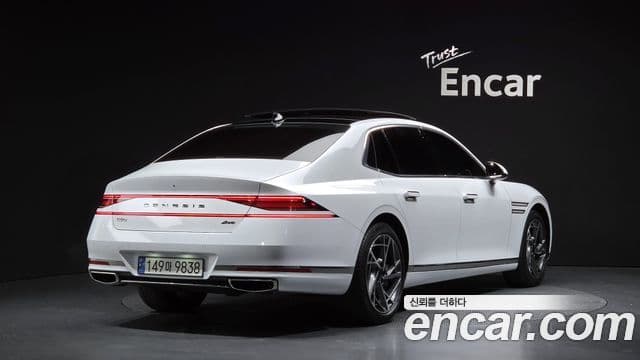 Genesis G90 2022 — ფოტო 7/31