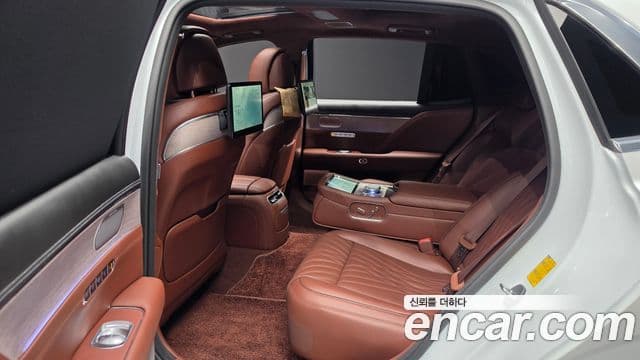 Genesis G90 2022 — ფოტო 5/31
