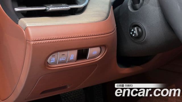 Genesis G90 2022 — ფოტო 14/31