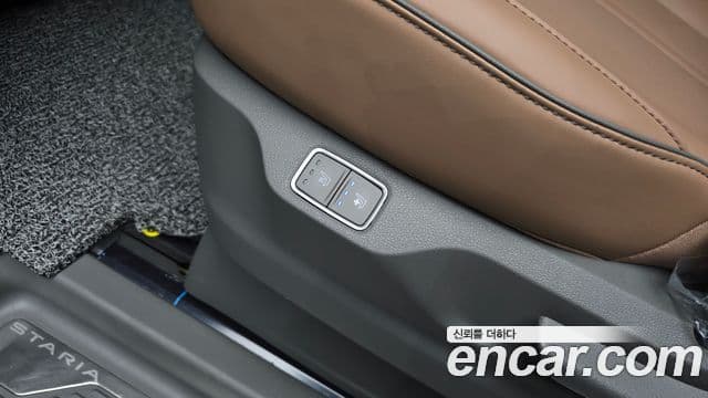 Hyundai Staria 2025 — Фото 19/20