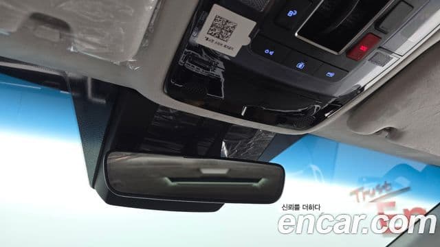 Hyundai Staria 2025 — Photo 11/33