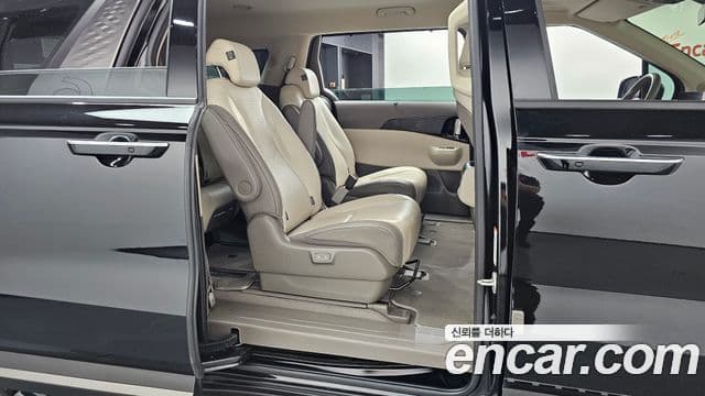 Kia Carnival 2024 — Фото 11/20