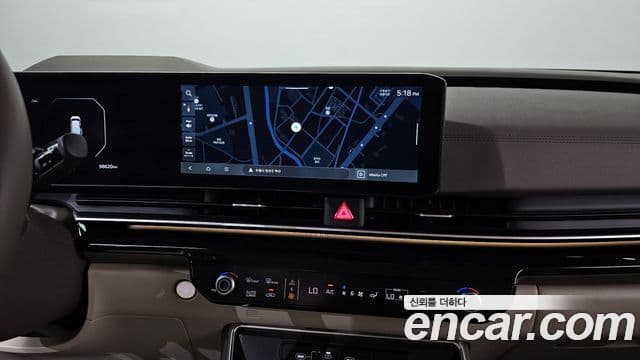 Kia Carnival 2024 — Фото 12/20