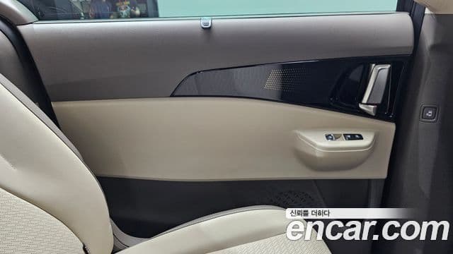 Kia Carnival 2024 — Şəkil 14/37